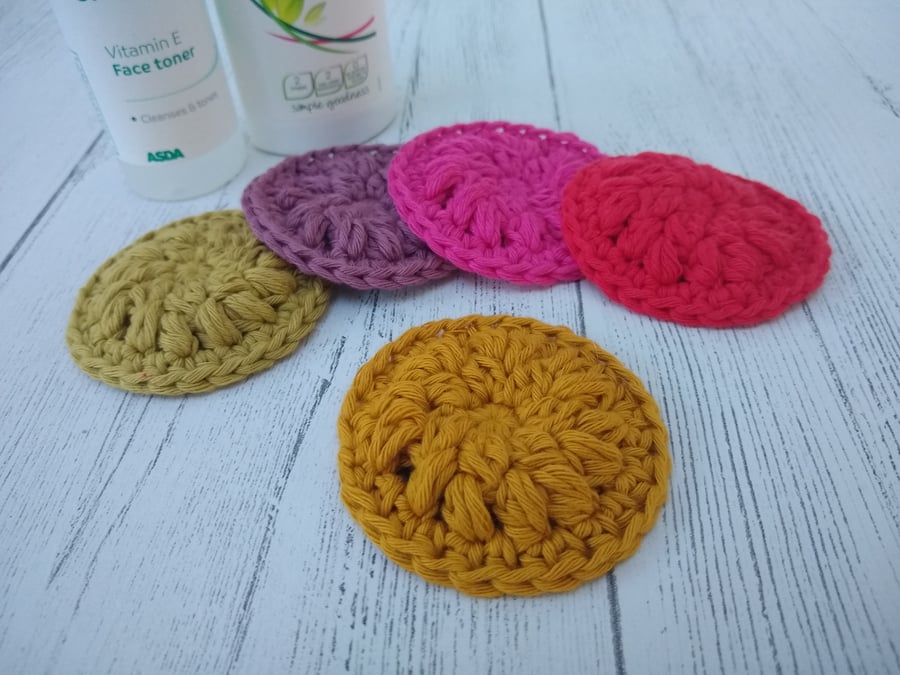 Set of 5 Medium Rainbow Cotton pads, Make-up Removers, Reusable Face Scrubbie
