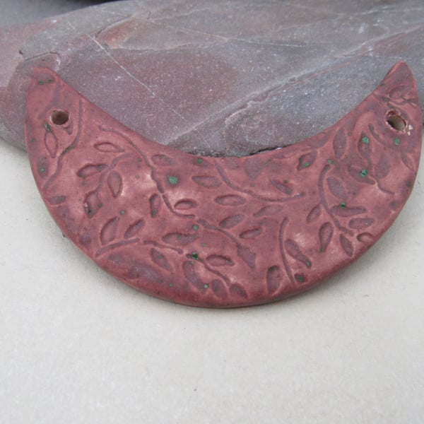 Speckled Damson Purple Leaf Pattern Ceramic Crescent Bib Pendant