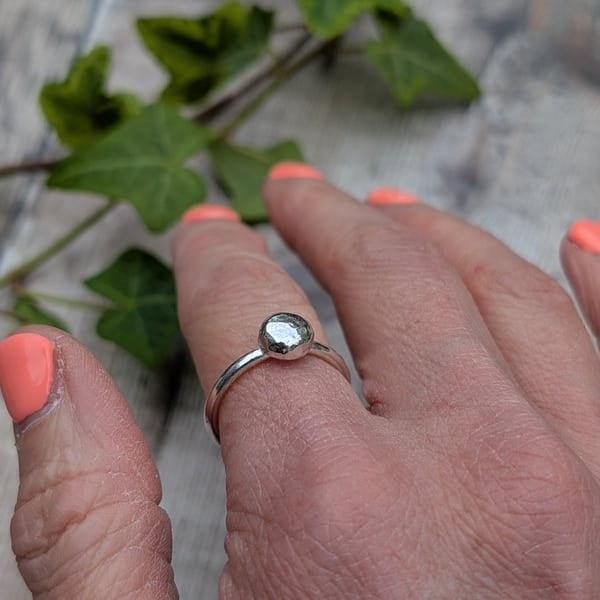 Sterling Silver Hammered Pebble Stacking Ring - JBJ4031