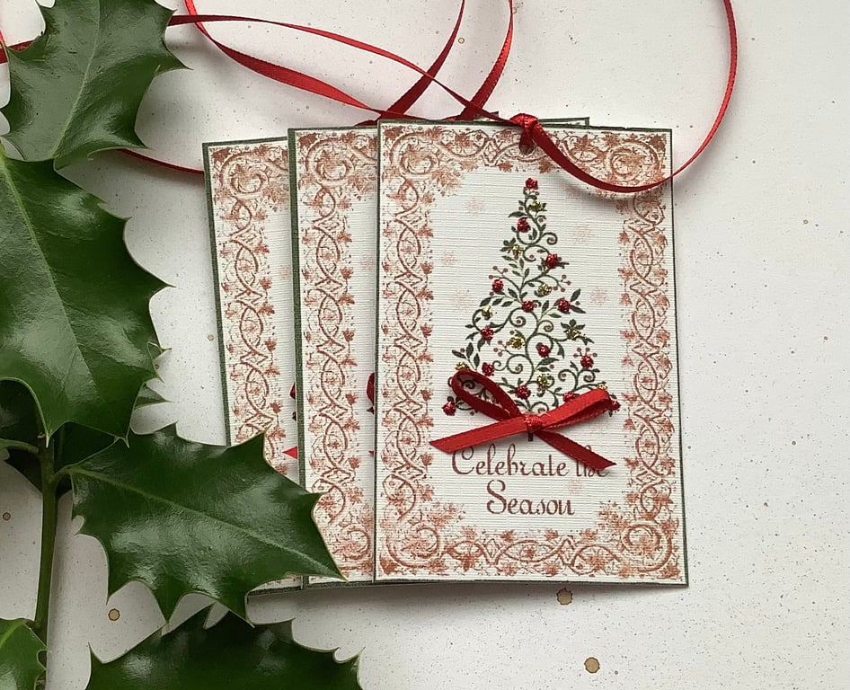CHRISTMAS GIFT TAGS  ( set of 3) ' Celebrate.....'..Tree. Red . Traditional.