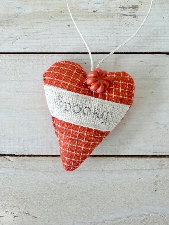 SPOOKY HALLOWEEN HEART DECORATION - orange checks, pumpkin charm