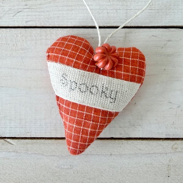SPOOKY HALLOWEEN HEART DECORATION - orange checks, pumpkin charm