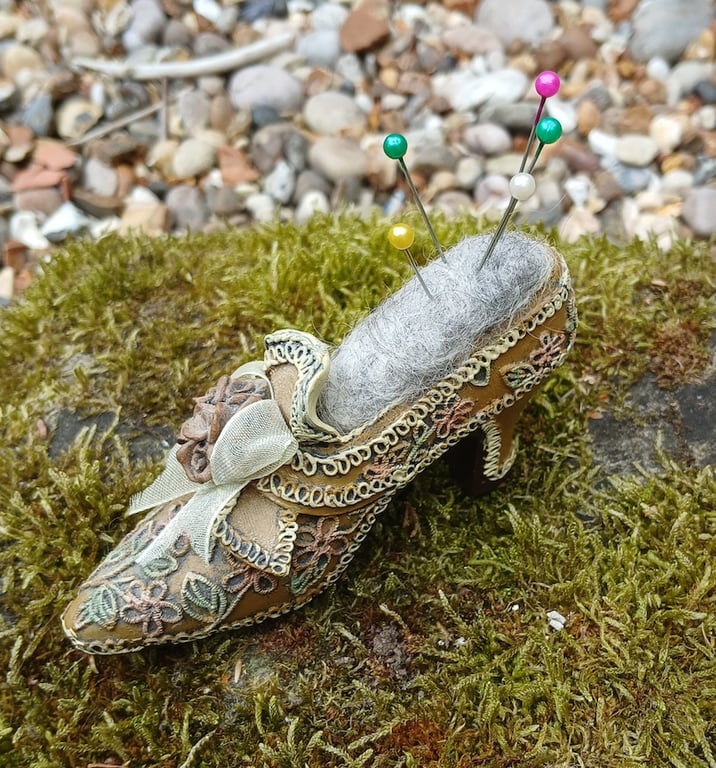 porcelain shoe pin cushion