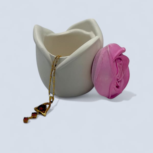 White trinket pot with pink rose lid – handmade jewellery box
