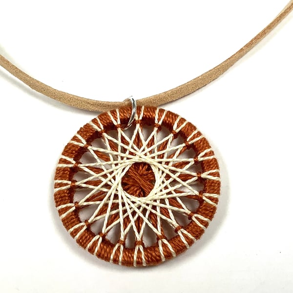Zwirnknopfe Textile Pendant