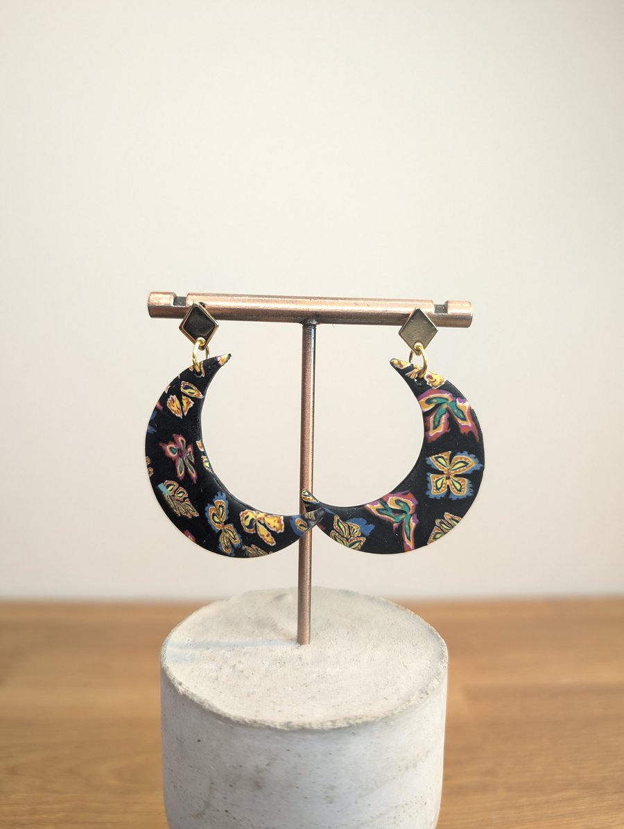 Summer bloom Moon dangle earrings 