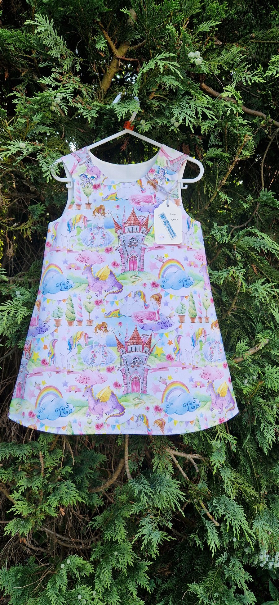 Age: 3-4yr Princess, Dragon and Castle cotton dress. 