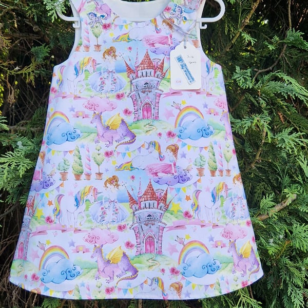 Age: 3-4yr Princess, Dragon and Castle cotton dress. 