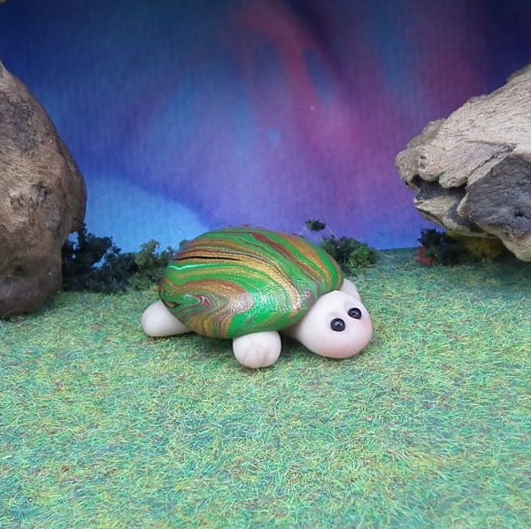 Tiny variegated tortoise 'Lonn' OOAK Sculpt by artist Ann Galvin Gnome Village