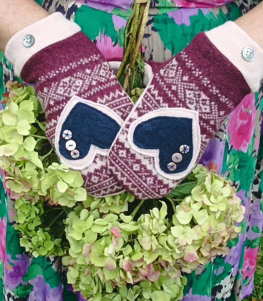 Eco cashmere mittens Valentine gift