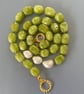 Peridot and pearls hand knotted necklace 