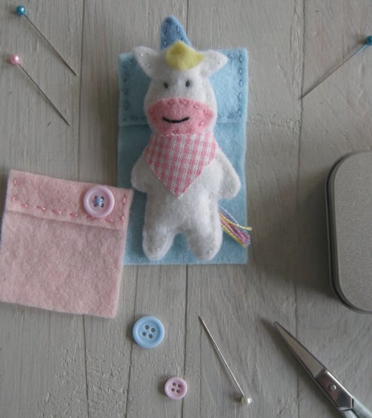 Unicorn pocket pal craft kit