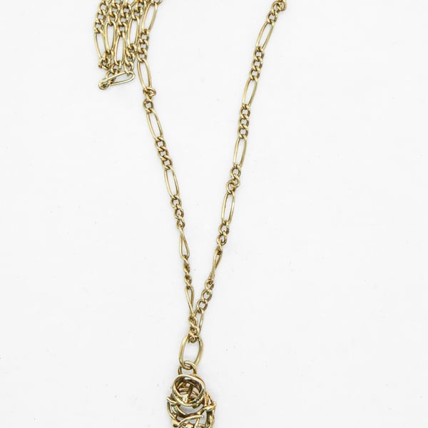 18ct Gold Chain with Twisted Wire Drop