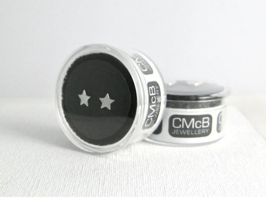 Sterling Silver 925 Tiny 5mm Star Ear Stud Earrings - Free UK Post