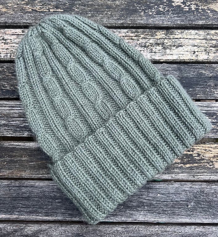 Khaki women's and men’s hat. Size 57-59 cm. Hand knitted.