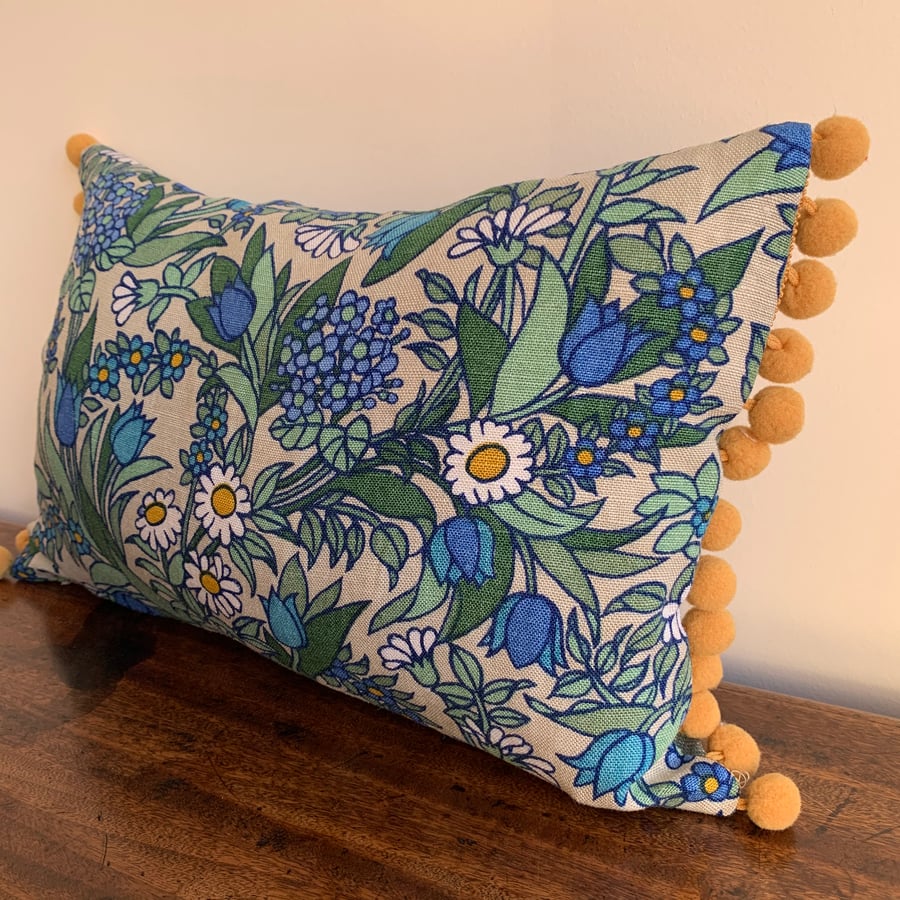 Vintage flower waltz cushion
