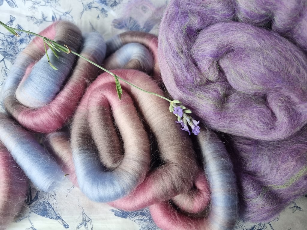 Spinning Fibre rolags & batt