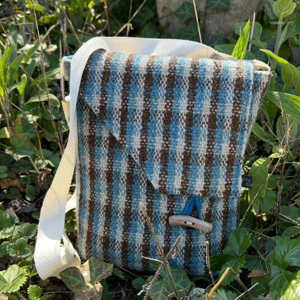 Handwoven blue, cream and brown wool tweed bag.