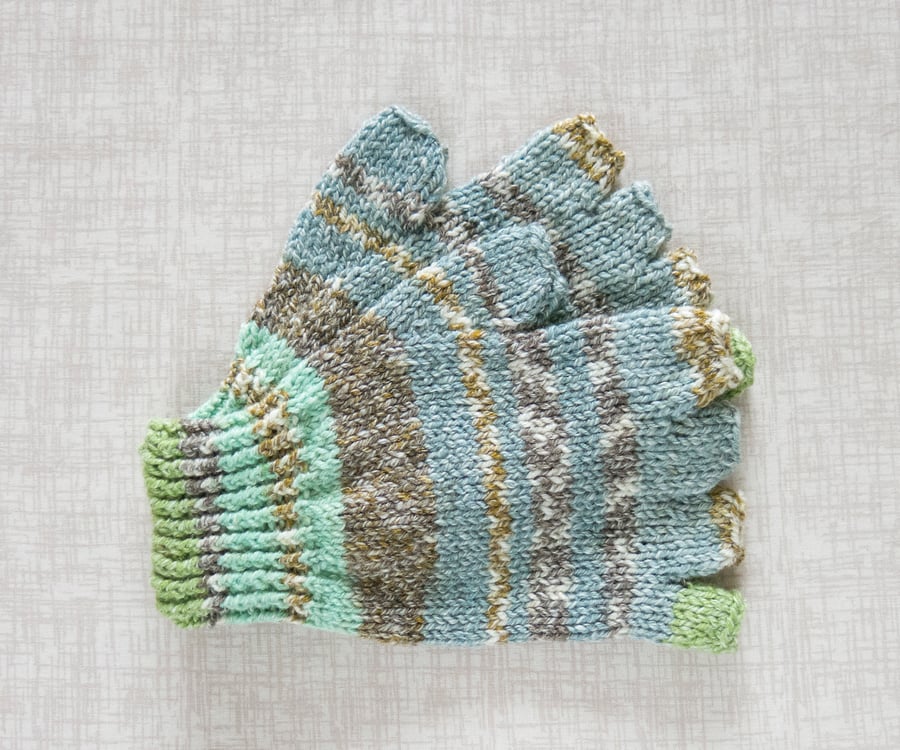 Fingers Free Gloves. Ohio.