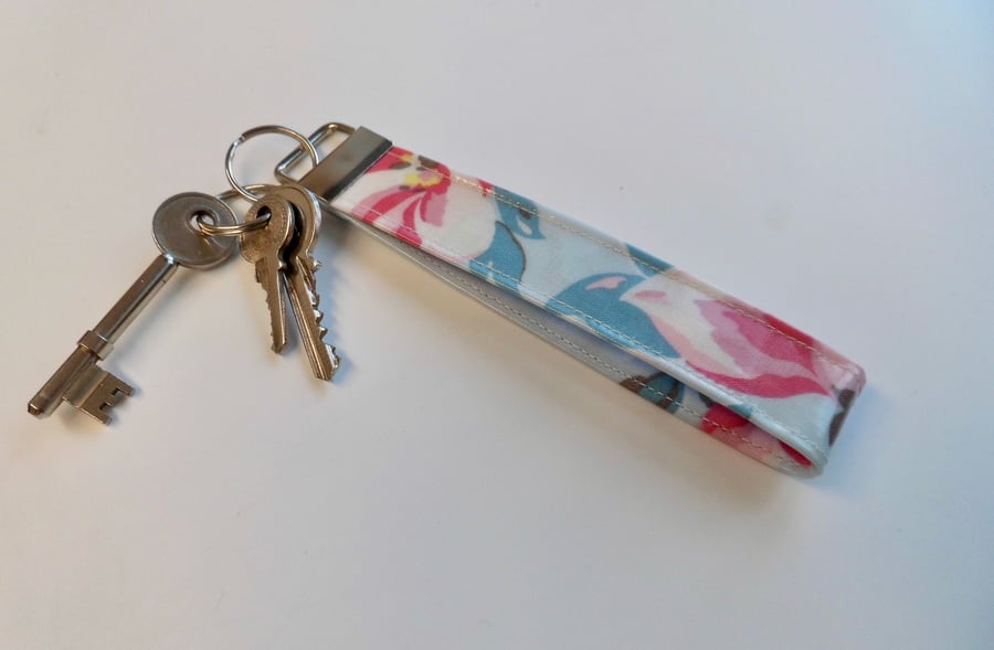 Key ring keyring wrist strap fob Kidston oilcloth fabric slight second 