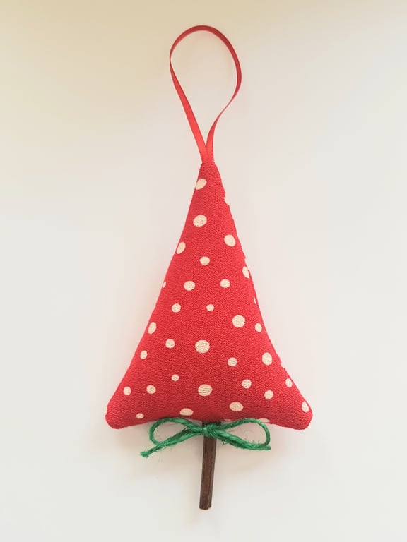 Dotty Christmas Tree 