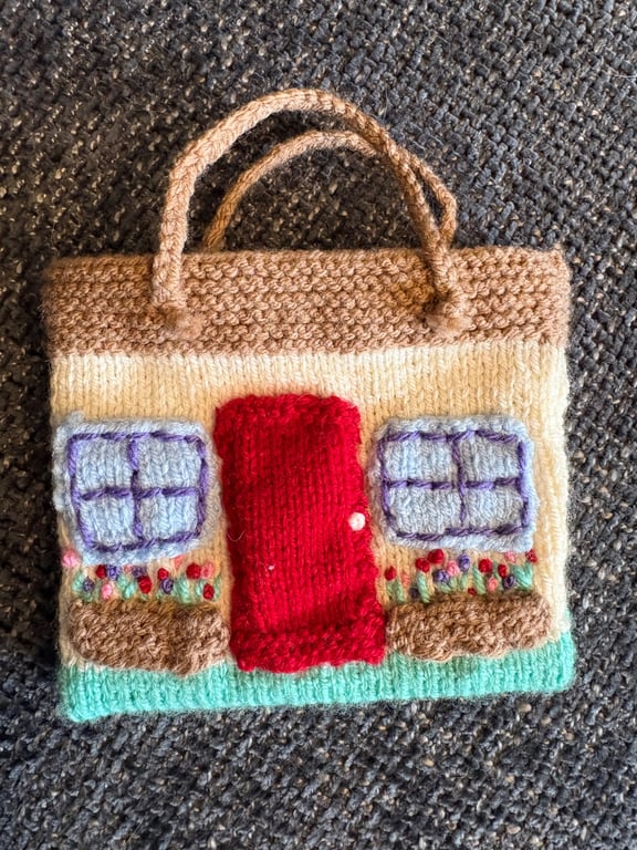 Knitted House Bag & 2 Teddies