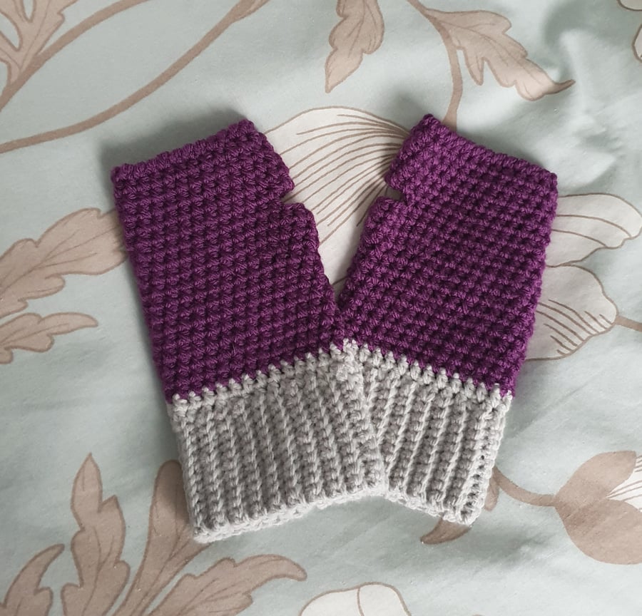Purple Fingerless Mitts, crochet, winter warmers