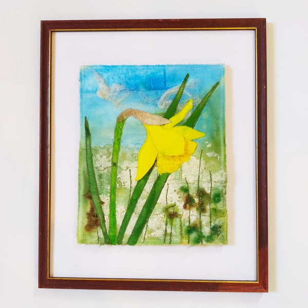 Spring Daffodil, Original Textile Artwork, Machine Embroidered, 17cm x 21cm