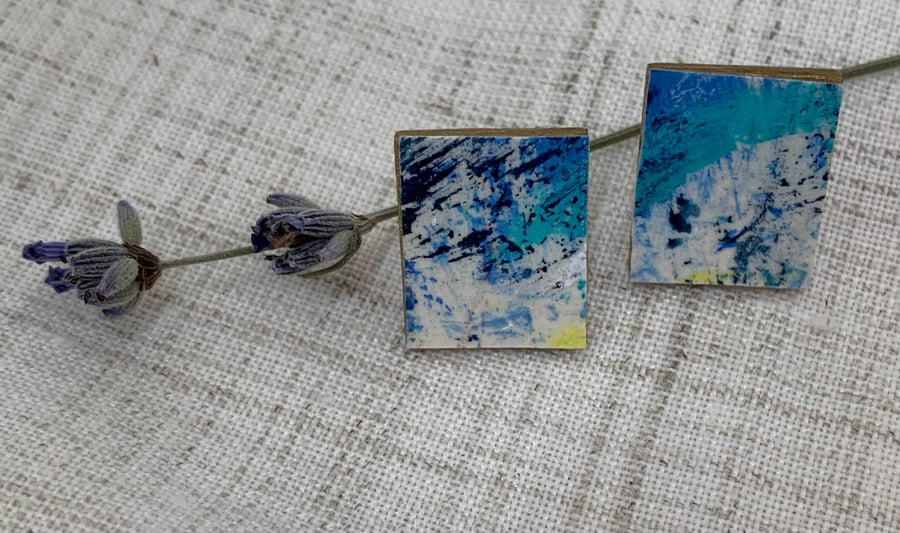 Stainless steel post earrings 