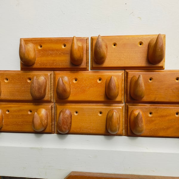 Mahogany six-inch door claws