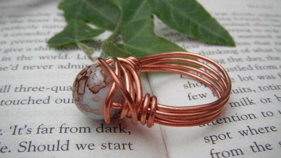 Mottled Glass Marble Bead Wire Wrap Ring Q