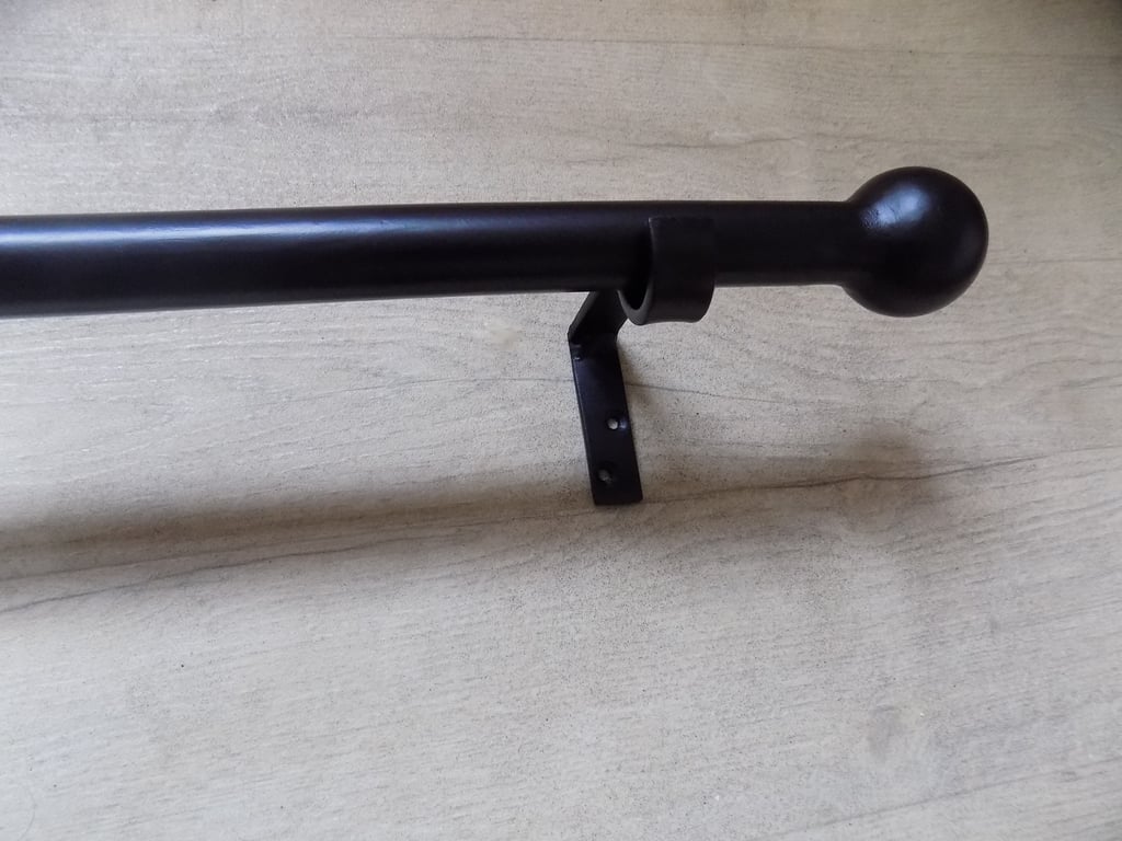 Curtain Pole Set-Up .................Hansdmade in UK