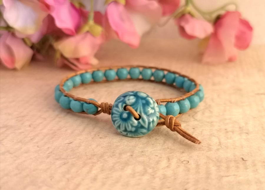 Small leather and turquoise bracelet with ceramic button, December birthstone 