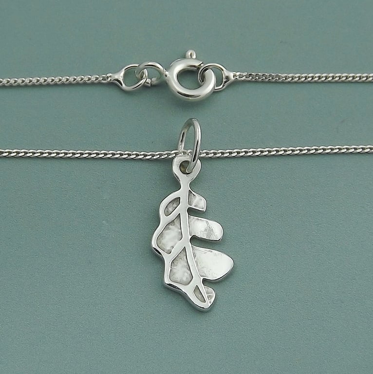 Petite Sterling Silver Oak Leaf Pendant – Strength and Endurance Jewellery