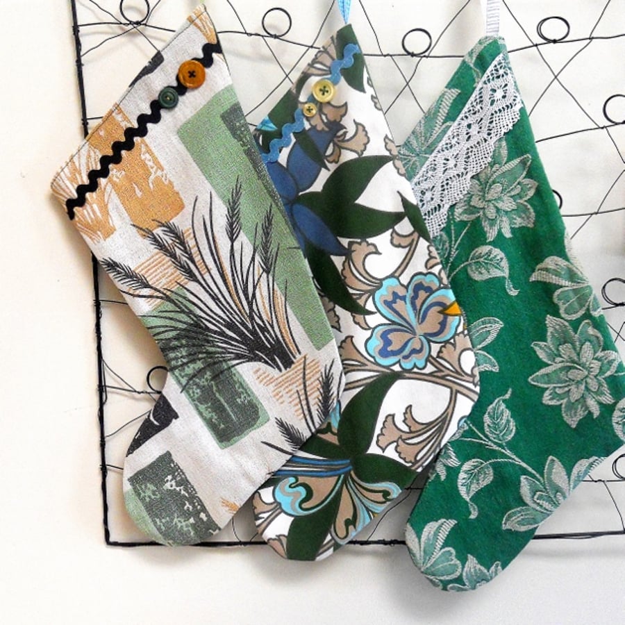 Christmas Stocking 50s Barkcloth Vintage fabric by WittyDawn