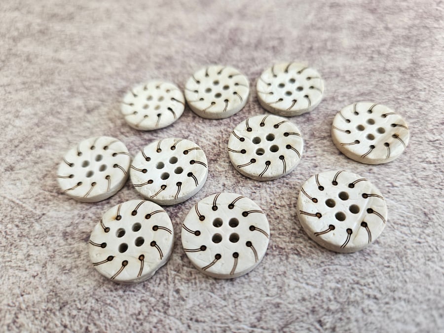 11 16" 18mm 28L Designer Real Coconut Buttons Bleached and Laser cut x 5