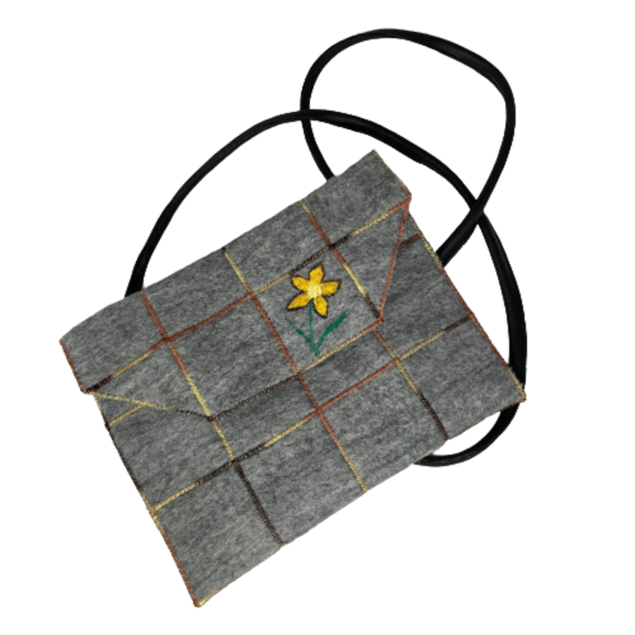 Patchwork bag in grey merino wool with hand painted flower detail