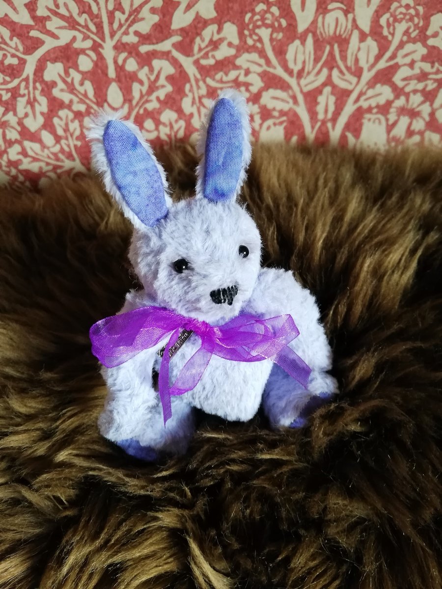 4.5 inch Collectable rabbit