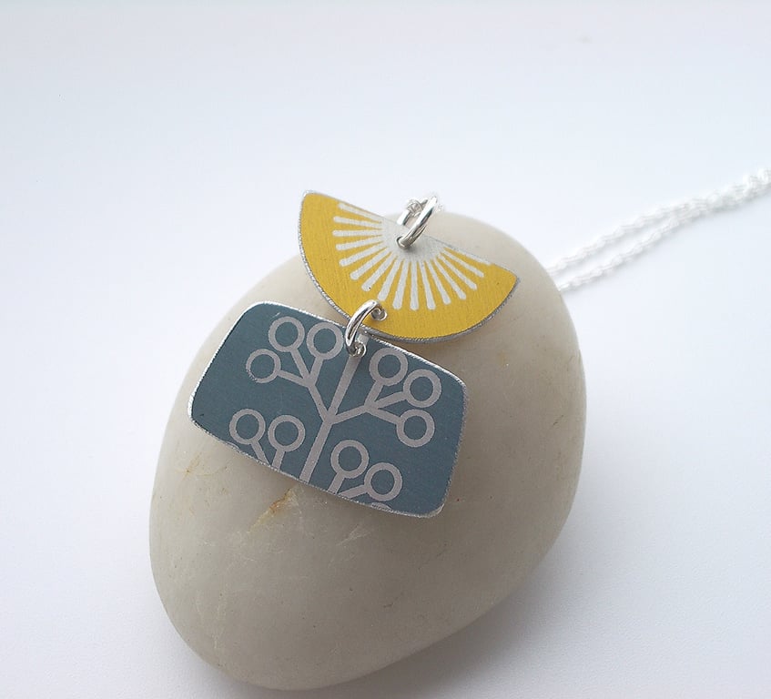 Yellow flower pendant