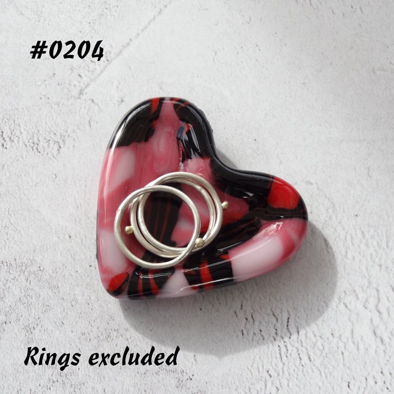 Pink & black heart shaped fused glass ring dish, 5cm approx (0204)