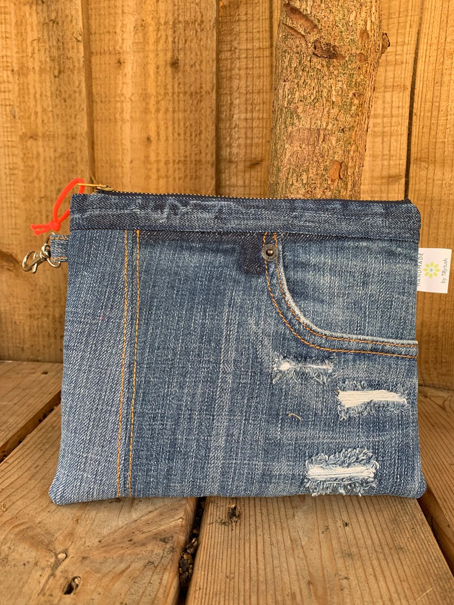 Recycled discount zipper pouch