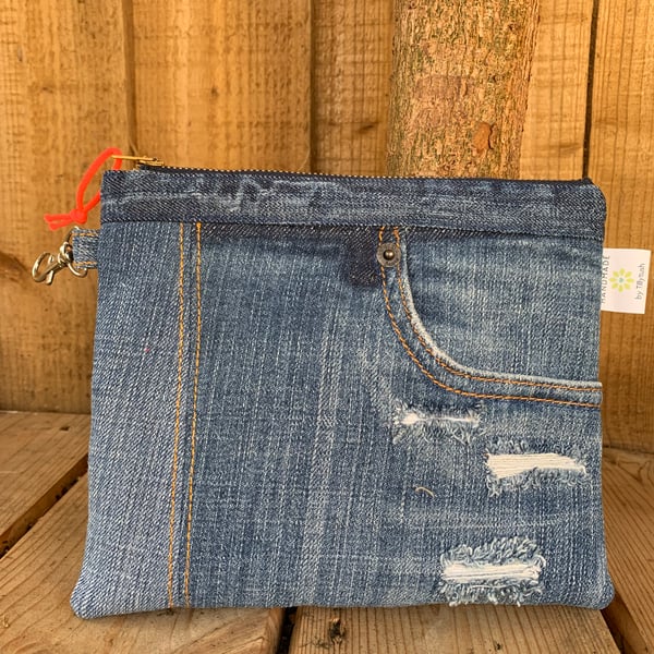 Recycled Jeans Zipper Pouch