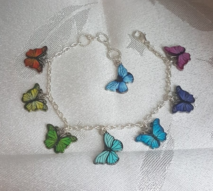 Gorgeous Butterfly Charm Bracelet - Silver Tones