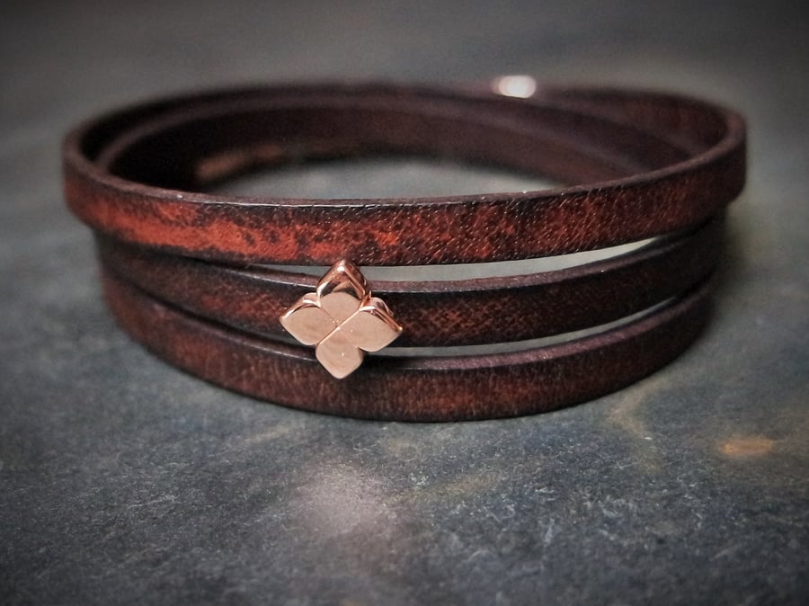 Leather wrap bracelet - Flower slider dark brown rose gold