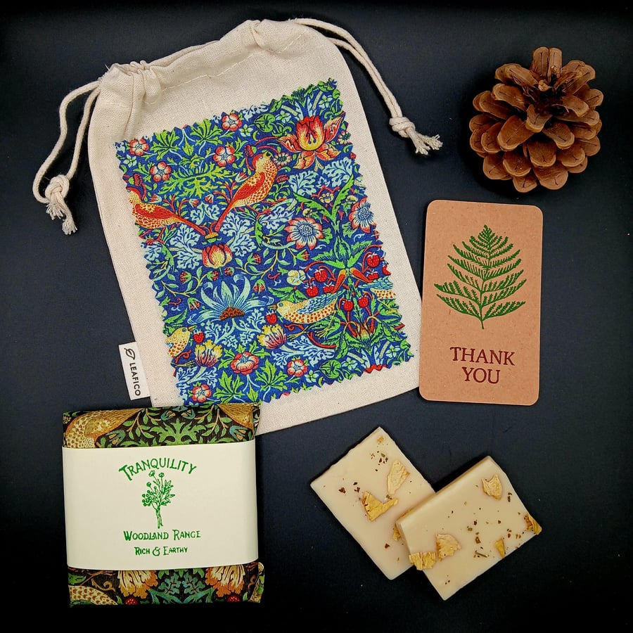 Botanical Wax Melts Forest Floor & William Morris Storage Bag Thank You Gift