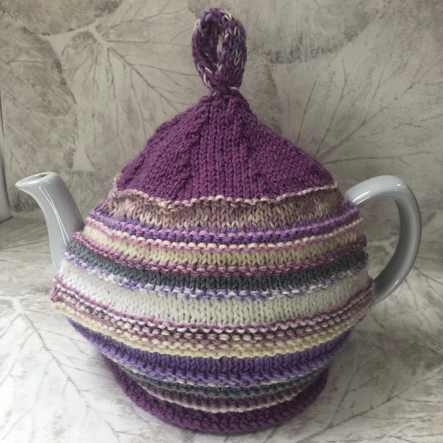 Lilac and Lavender Spring Tea Cosy 