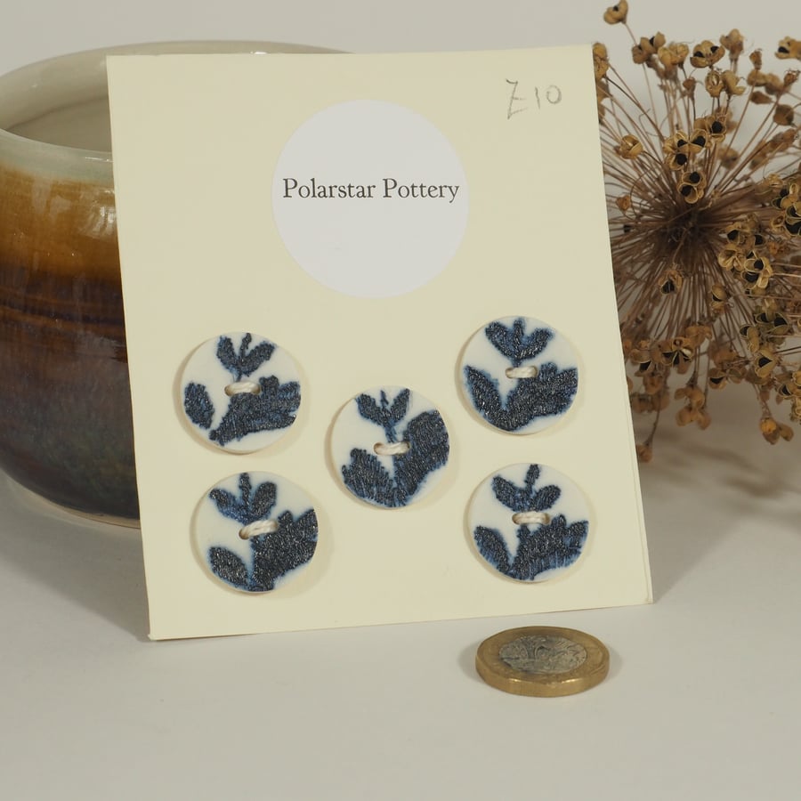 Set of 5 Porcelain Buttons - Dark blue embroidered leaf texture