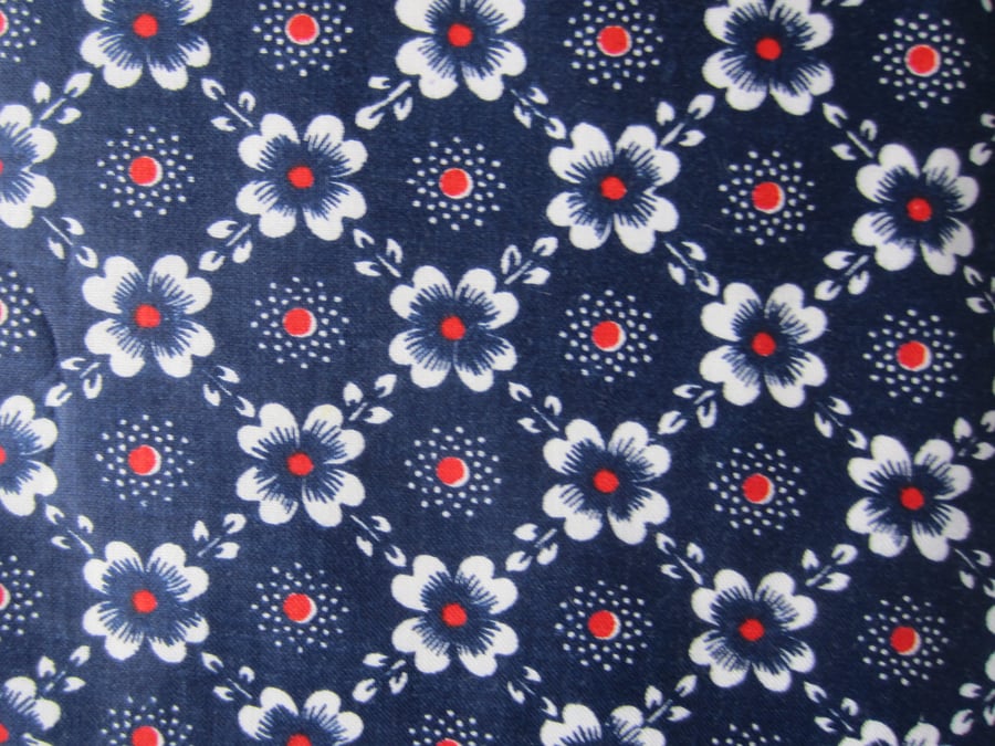 Unused Vintage Navy Blue Floral Fabric - 1 Metre