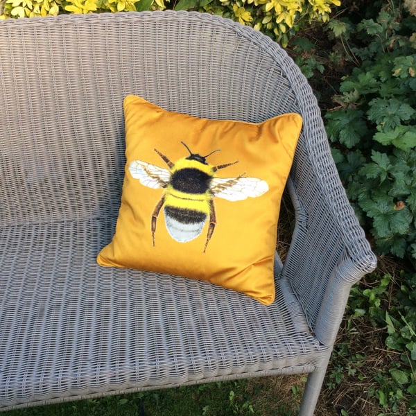 Velvet Bee  cushion in a rich mustard velvet fabric. Free UK P&P. Plaid backing