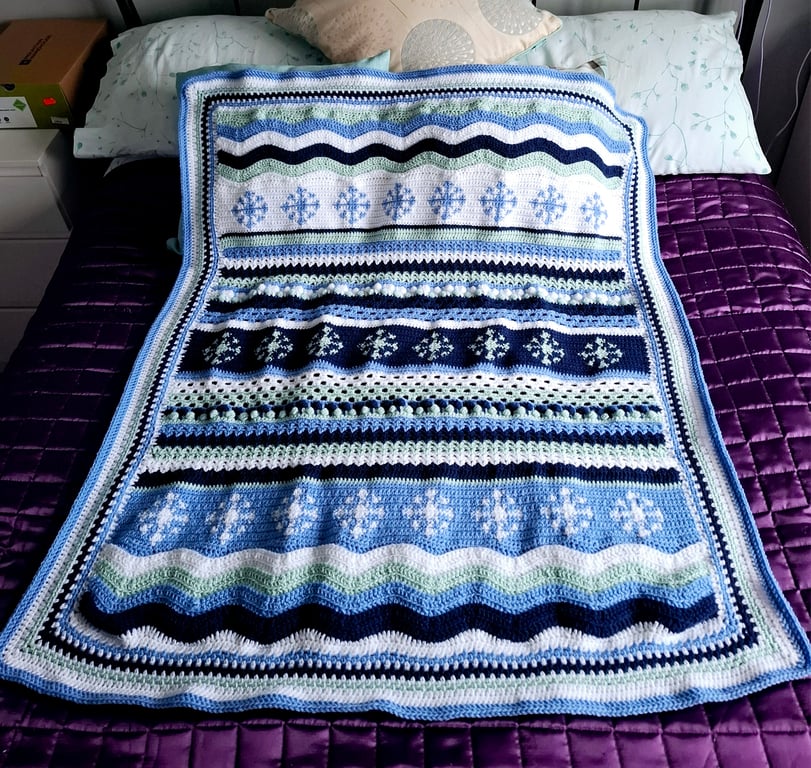 Snowflake Crochet blanket, lap blanket 